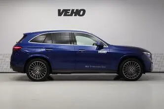Mercedes-Benz GLC 300, 2.0, 198 kW, hybrid, automatic, four-wheel drive