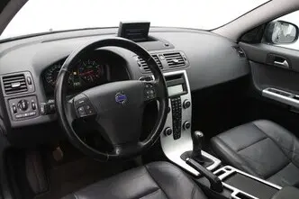 Volvo V50, 2.0, 107 kW, bensiin, manuaal, esivedu