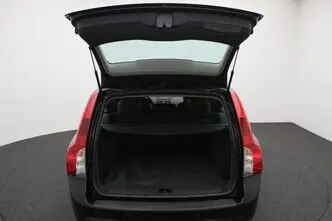 Volvo V50, 2.0, 107 kW, bensiin, manuaal, esivedu