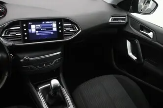 Peugeot 308, 1.6, 88 kW, дизель, механическая, передний привод