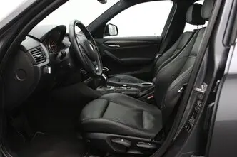 BMW X1, 2.0, 135 kW, petrol, automatic, rear-wheel drive