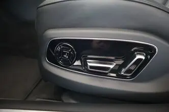 Audi A8, 3.0, 250 kW, подключаемый гибрид, автомат, полный привод
