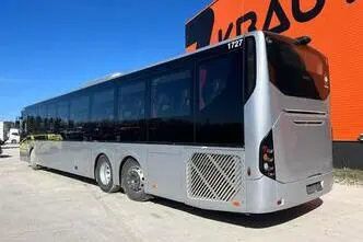 Volvo B8R 8900 LE 6x2*4, 240 kW, diesel, automatic