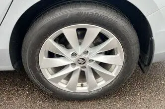 Škoda Superb, 1.5, 110 kW, hybrid, automatic, front-wheel drive