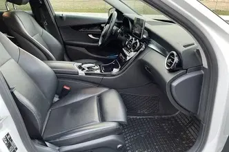 Mercedes-Benz C 200, 1.6, 100 kW, дизель, автомат, задний привод