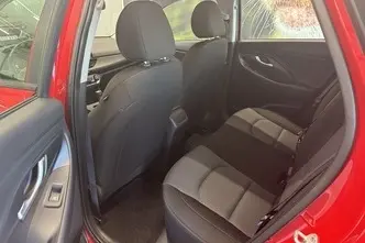 Hyundai i30, 1.4, 103 kW, бензин, автомат, передний привод