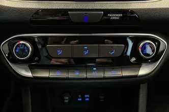 Hyundai i30, 1.4, 103 kW, бензин, автомат, передний привод