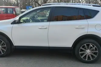 Toyota RAV4, 2.0, 105 kW, дизель, механическая, передний привод