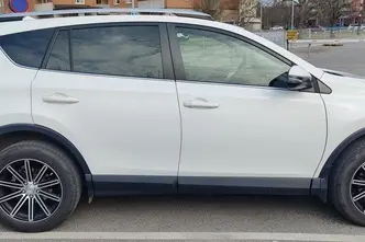 Toyota RAV4, 2.0, 105 kW, дизель, механическая, передний привод