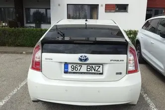 Toyota Prius, 1.8, 73 kW, hybrid, automatic, front-wheel drive