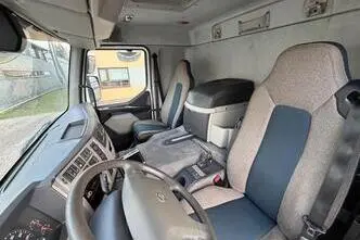 Volvo FE320 + SIDE OPENING, 240 kW, diesel, automatic