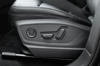 Audi e-tron, 230 kW, elekter, automaat, nelikvedu