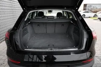 Audi e-tron, 230 kW, elekter, automaat, nelikvedu