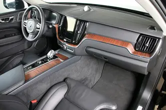 Volvo XC60, 2.0, 335 kW, подключаемый гибрид, автомат, полный привод