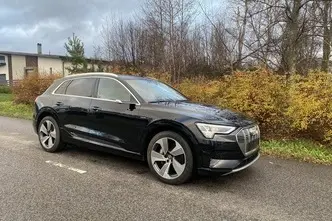 Audi e-tron, 158 kW, electric, automatic, four-wheel drive