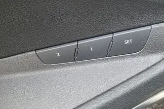 Audi e-tron, 158 kW, electric, automatic, four-wheel drive