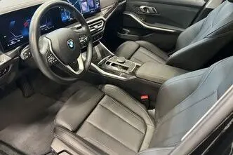 BMW 320, 2.0, 140 kW, hybrid, automatic, four-wheel drive