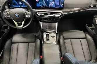 BMW 320, 2.0, 140 kW, hybrid, automatic, four-wheel drive