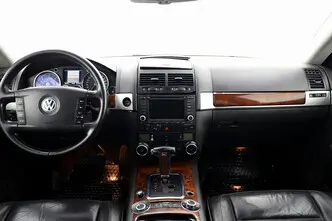 Volkswagen Touareg, 2.5, 128 kW, diesel, automatic, four-wheel drive