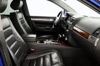 Volkswagen Touareg, 2.5, 128 kW, diesel, automatic, four-wheel drive