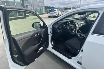 Honda Accord, 2.0, 115 kW, petrol, automatic, front-wheel drive