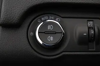 Opel Insignia, 1.6, 100 kW, дизель, механическая, передний привод