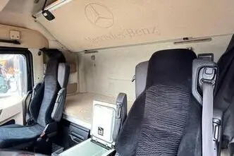 Mercedes-Benz Actros, 12.8, 330 kW, diisel, tagavedu