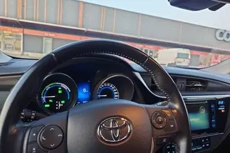 Toyota Auris, hübriid, automaat, esivedu