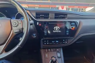 Toyota Auris, hübriid, automaat, esivedu