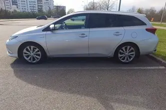 Toyota Auris, hübriid, automaat, esivedu