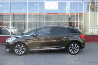 Citroën DS5, 2.0, 120 kW, hybrid, automatic, four-wheel drive