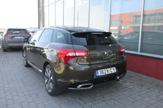 Citroën DS5, 2.0, 120 kW, hybrid, automatic, four-wheel drive