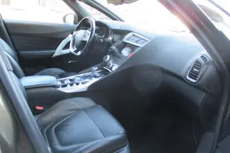Citroën DS5, 2.0, 120 kW, hybrid, automatic, four-wheel drive