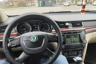Škoda Superb, 2.0, 103 kW, diisel, automaat, nelikvedu