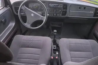 Saab 900, 2.0, 93 kW, petrol, manual, front-wheel drive
