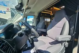Globe-Traveller VOYAGER, 2.2, 132 kW, diesel, automatic, front-wheel drive