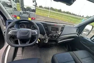 Iveco Daily, 2.3, 100 kW, дизель, автомат, задний привод
