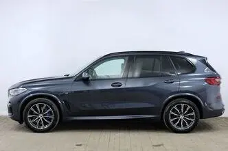 BMW X5, 3.0, 210 kW, hybrid, automatic, four-wheel drive