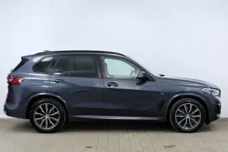 BMW X5, 3.0, 210 kW, hybrid, automatic, four-wheel drive