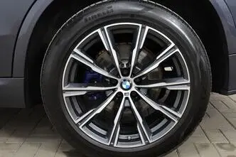 BMW X5, 3.0, 210 kW, hybrid, automatic, four-wheel drive