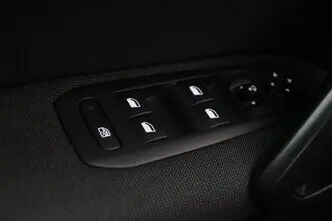 Peugeot 308, 1.5, 96 kW, дизель, механическая, передний привод