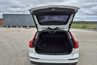 Volvo V60 Cross Country, 2.0, 140 kW, дизель, автомат, полный привод