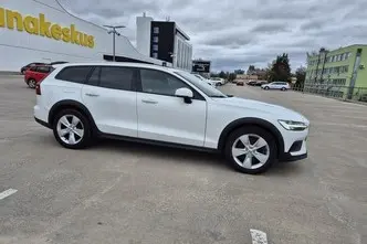 Volvo V60 Cross Country, 2.0, 140 kW, дизель, автомат, полный привод