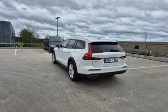 Volvo V60 Cross Country, 2.0, 140 kW, дизель, автомат, полный привод