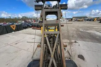 MAN TGL 12.250 4x2, 6.9, 184 kW, diesel, manual, rear-wheel drive