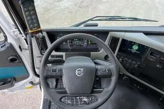 Volvo FM 330 4x2, 250 kW, diisel, automaat