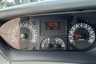 Iveco Daily, 3.0, 130 kW, diisel, tagavedu