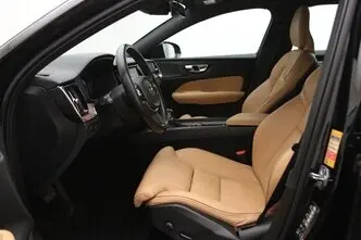 Volvo V60 Cross Country, 2.0, 140 kW, дизель, автомат, полный привод
