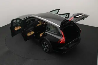 Volvo V60 Cross Country, 2.0, 140 kW, дизель, автомат, полный привод