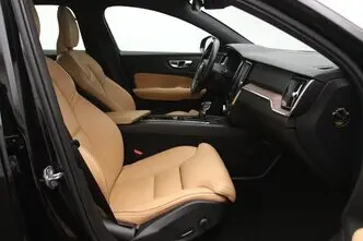 Volvo V60 Cross Country, 2.0, 140 kW, дизель, автомат, полный привод